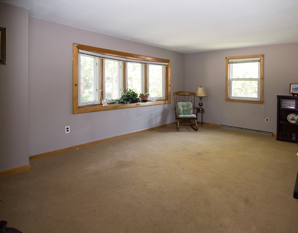 88 Pennybrook Road Lynn, MA 01905 - Photo 3 of 30 Gallery Image 3