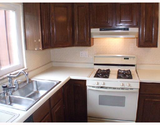 136 Kentzel Road Pittsburgh, PA 15237 - Photo 8 of 8 Kitchen.