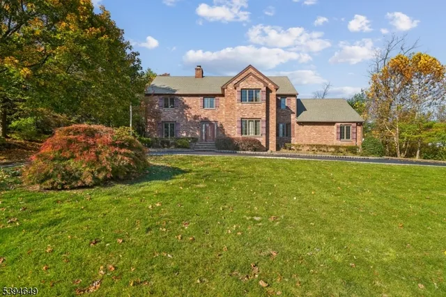 $1,499,000 | 4 Punch Bowl Road, Florham Park, NJ 07960
