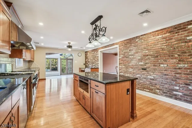 $1,499,000 | 4 Punch Bowl Road, Florham Park, NJ 07960