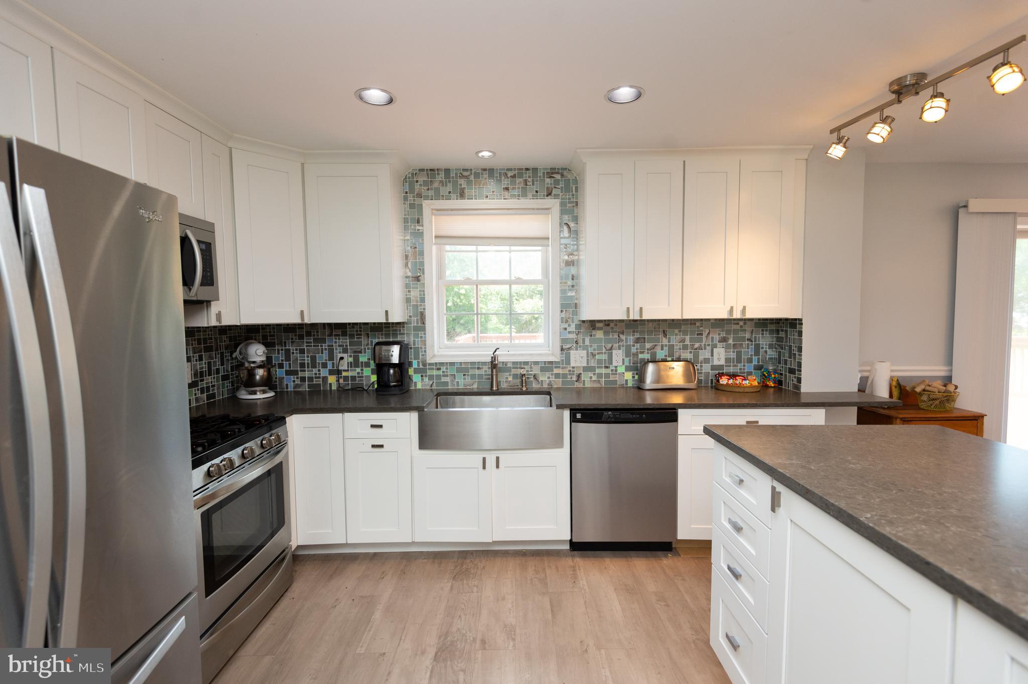 711 Twin Point Cove Road Cambridge, MD 21613 - Photo 12 of 45 Kitchen