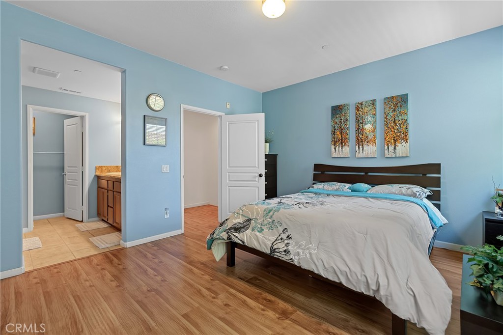 8053 Picasso Stanton, CA 90680 - Photo 6 of 58 Top floor master suite