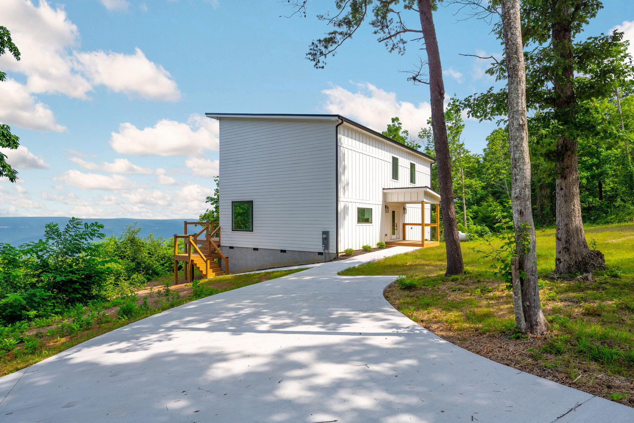2255 Big Fork Road Chattanooga, TN 37405 - Photo 4 of 44 7-web-or-mls-DSC_8643
