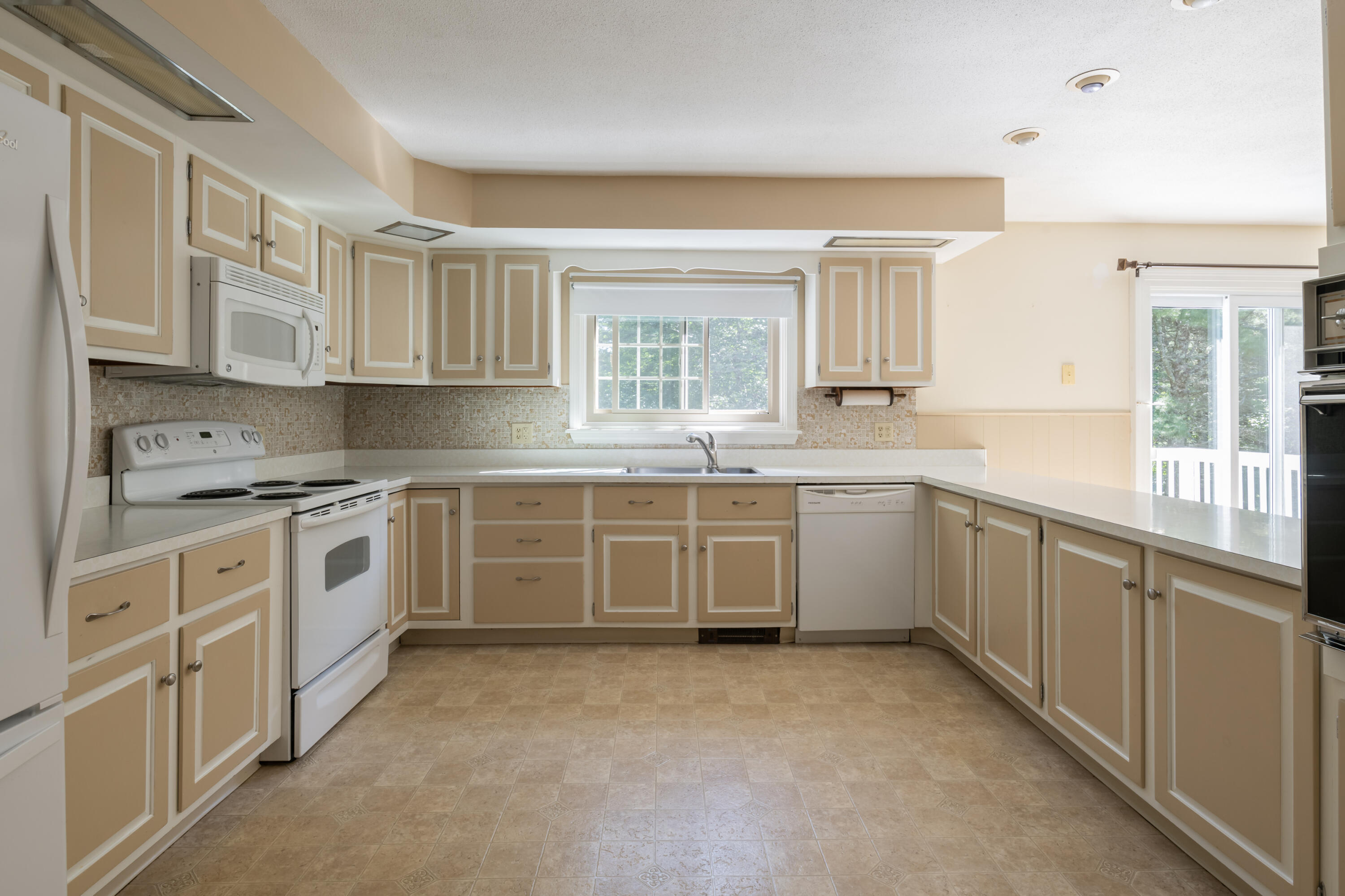 390 Main Road Phippsburg, ME 04562 - Photo 7 of 25 GLM_6582