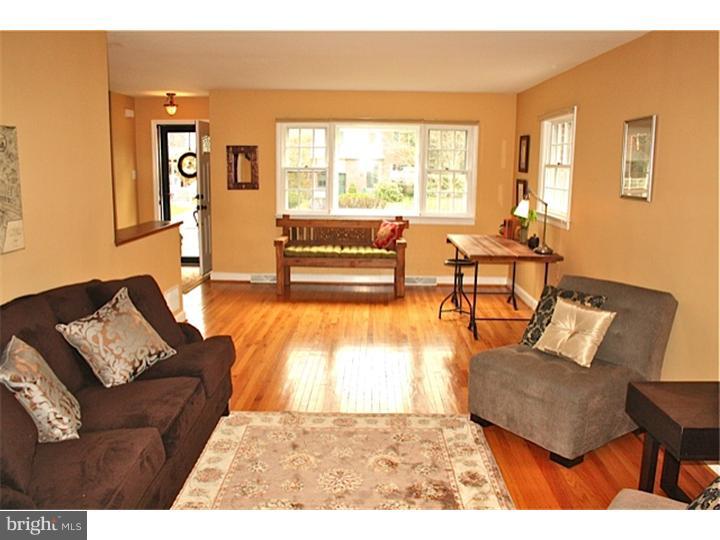 618 Wayne Avenue Haddonfield, NJ 08033 - Photo 6 of 20 Living Room