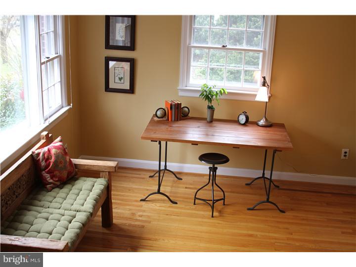 618 Wayne Avenue Haddonfield, NJ 08033 - Photo 7 of 20 Living Room