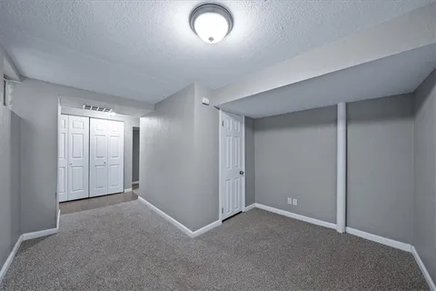 $298,000 | 13647 Lawrence Avenue, Bonner Springs, KS 66012