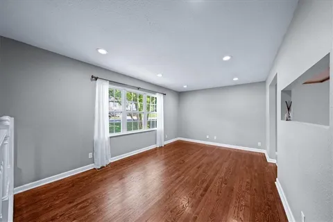 $298,000 | 13647 Lawrence Avenue, Bonner Springs, KS 66012