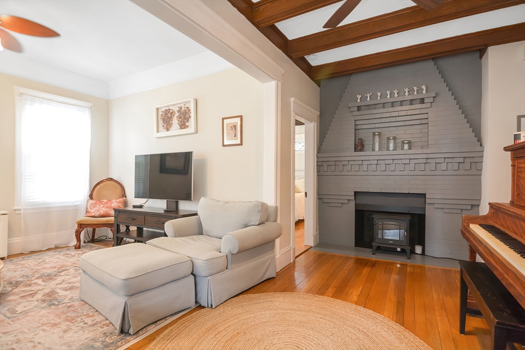 2 Peirce Road Lynn, MA 01902 - Photo 3 of 42