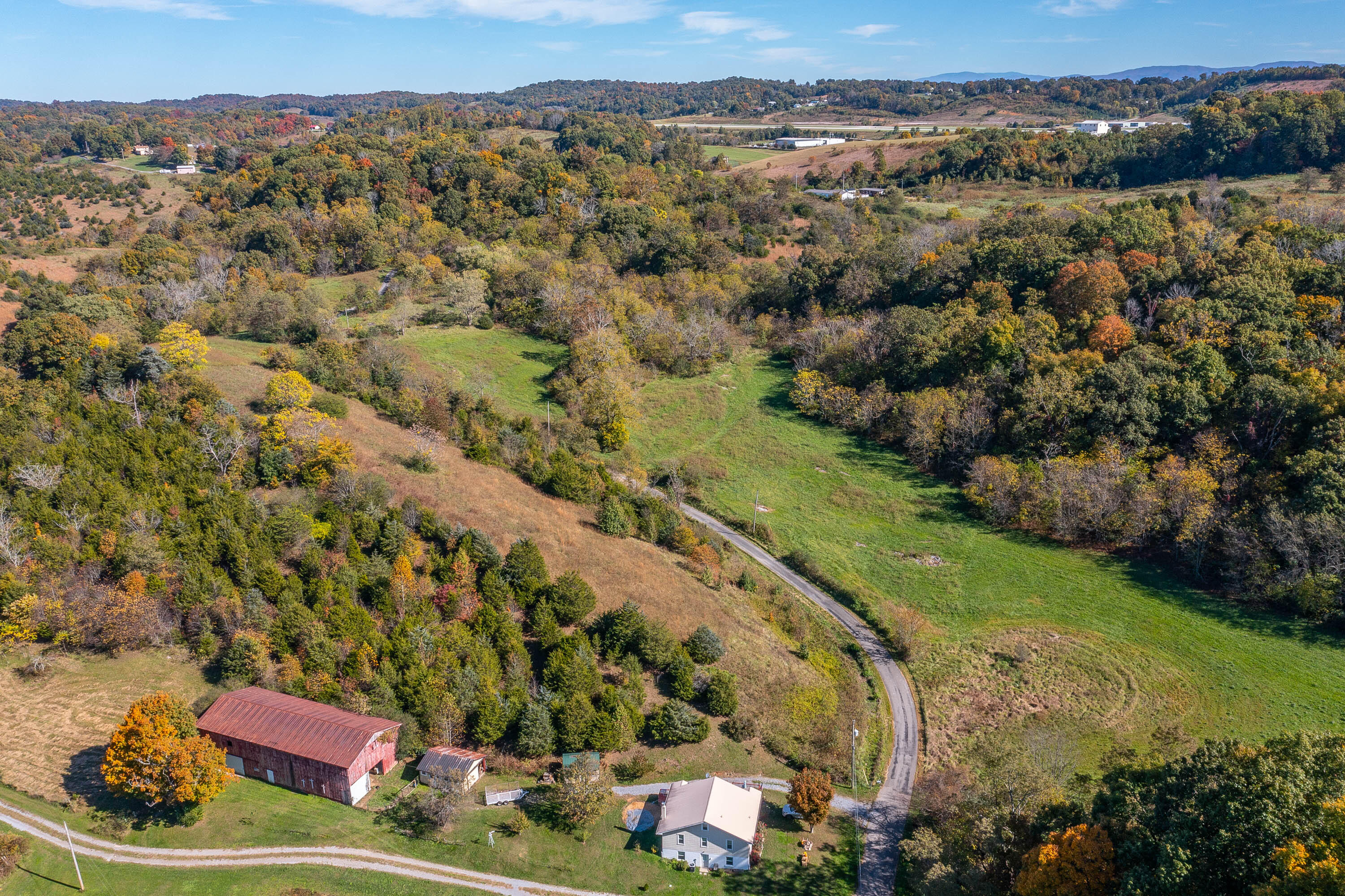 1376 Harold Cemetery Road Greeneville, TN 37745 - Photo 4 of 16 Doty Chapel Rd-3