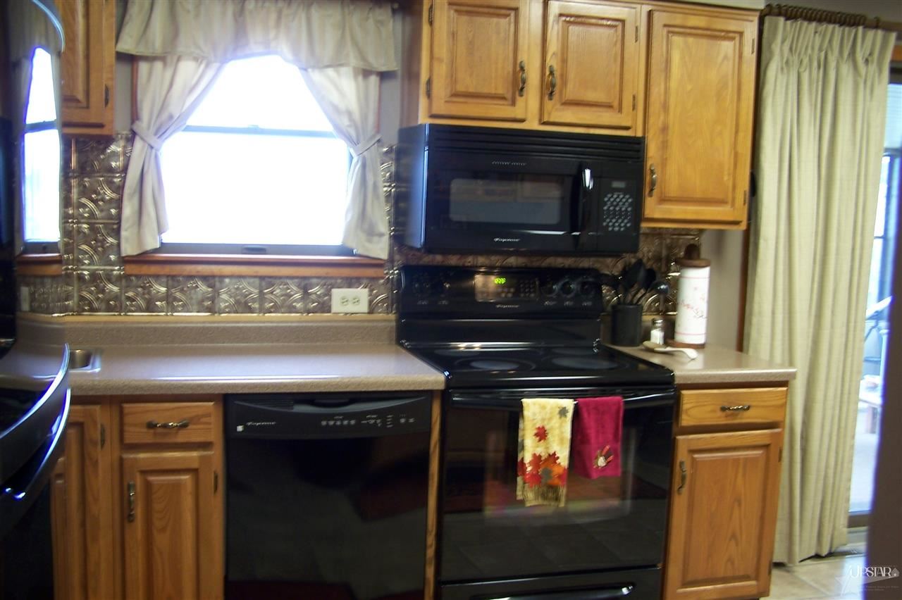 15811 Fogel Road Fort Wayne, IN 46818 - Photo 12 of 30