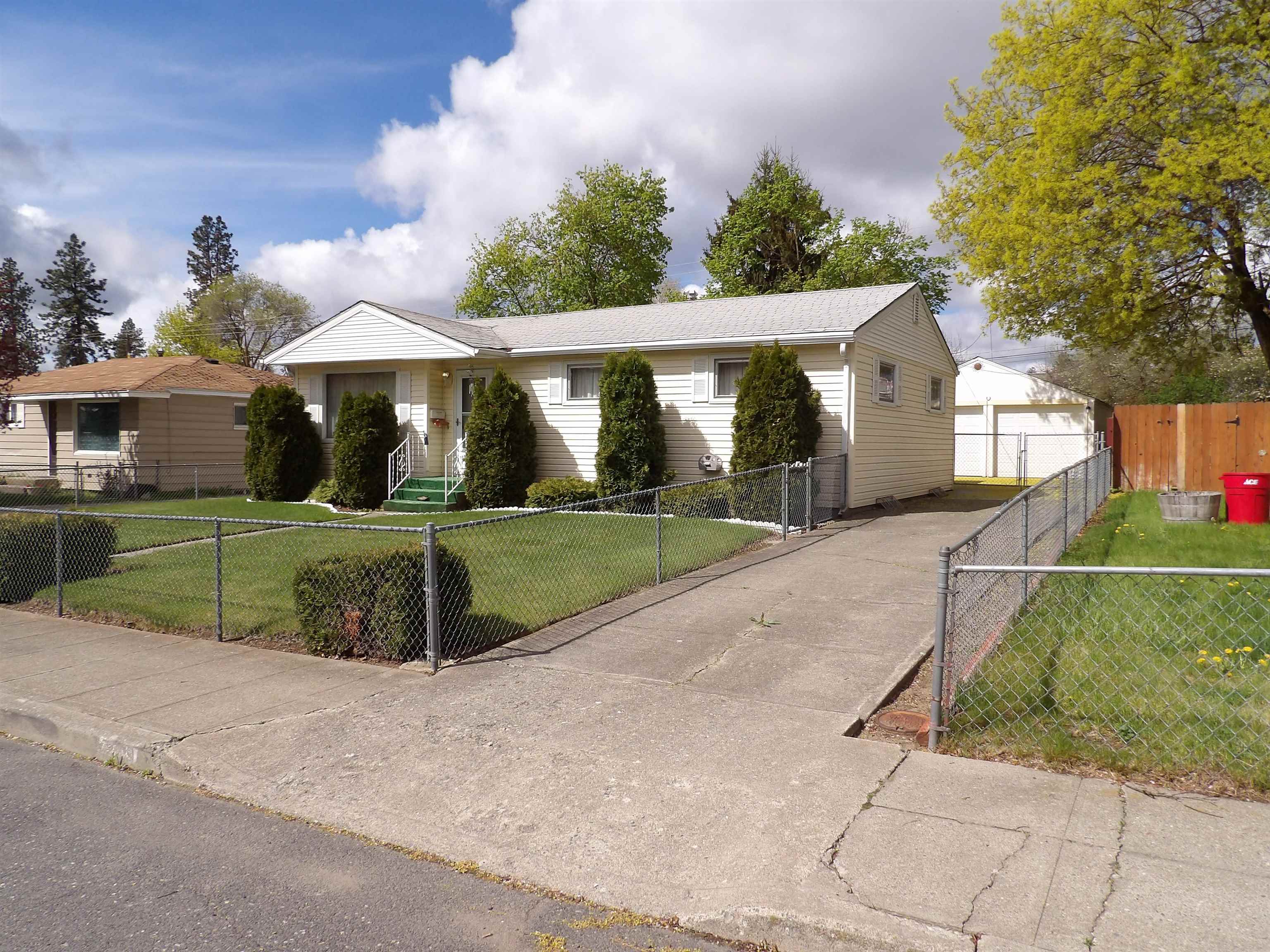 7019 North Howard Street Spokane, WA 99208 - Photo 2 of 29 Gallery Image 2