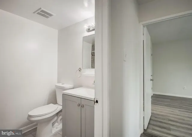 $1,900 | 11051 Camfield Court, Unit 204, Manassas, VA 20109