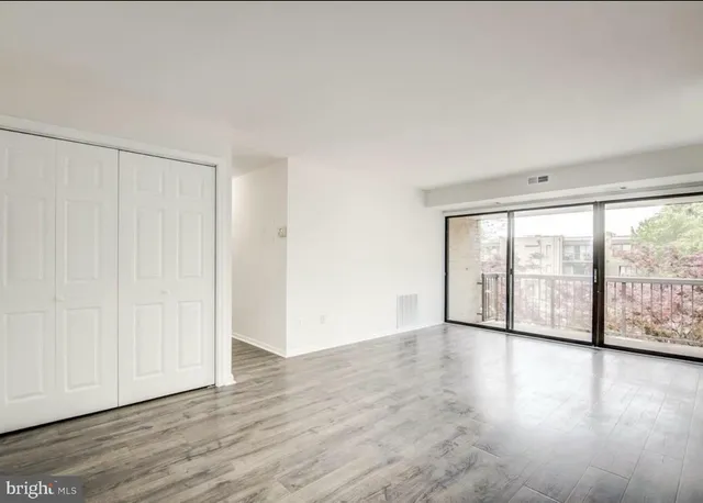 $1,900 | 11051 Camfield Court, Unit 204, Manassas, VA 20109