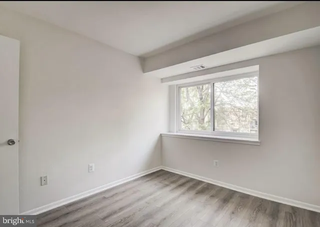 $1,900 | 11051 Camfield Court, Unit 204, Manassas, VA 20109