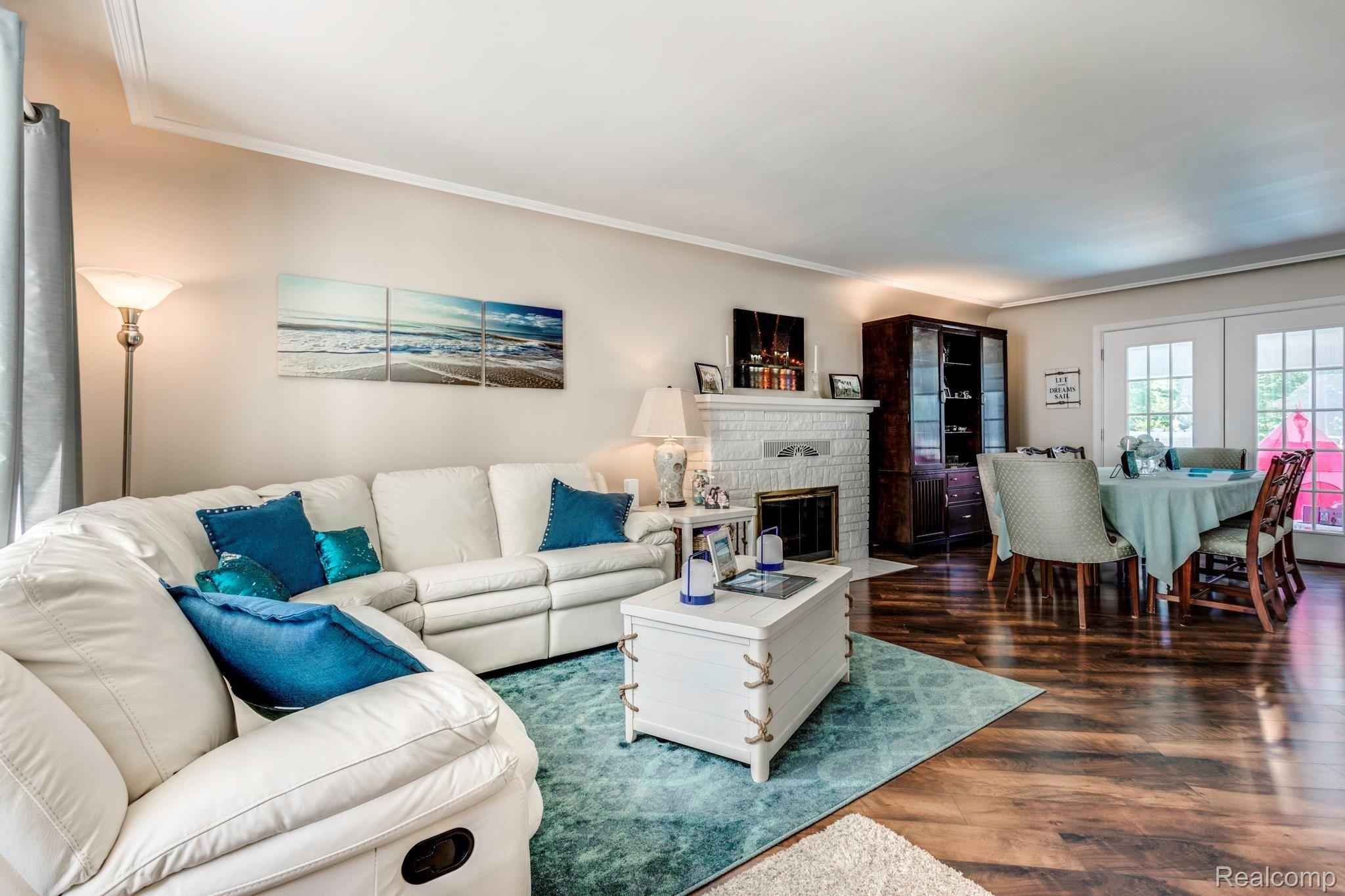 3425 Riverside Drive Port Huron, MI 48060 - Photo 21 of 78 3425 Riverside Dr-83.jpg