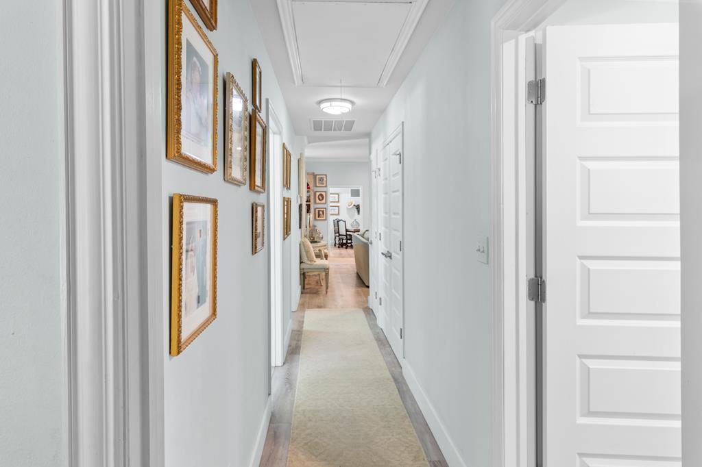 290 Cardinal Hill Road Ingram, TX 78025 - Photo 24 of 57 a view of a hallway with a furniture and entryway