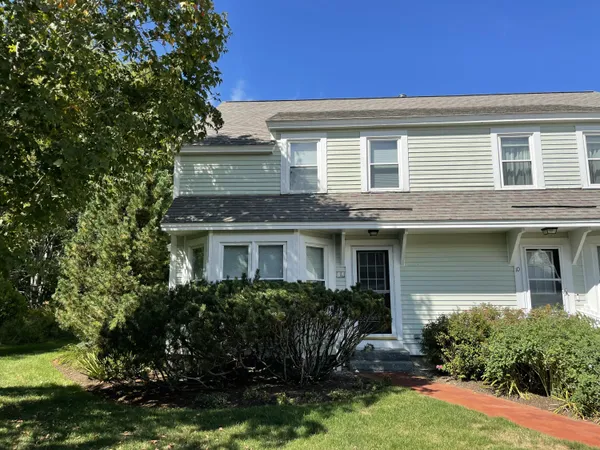 $519,000 | 12 Ephraim Tyler Way, Unit 12, Kennebunk, ME 04043