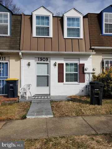 $195,000 | 1909 Dutch Village Drive, Unit I234, Hyattsville, MD 20785