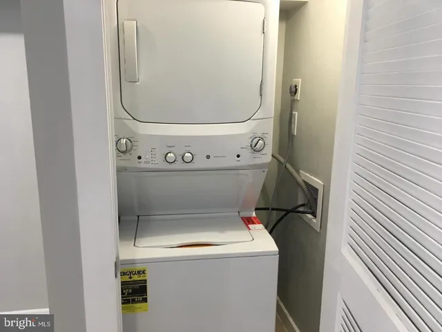 $195,000 | 1909 Dutch Village Drive, Unit I234, Hyattsville, MD 20785