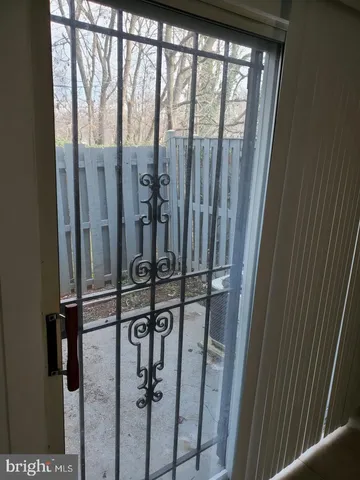 $195,000 | 1909 Dutch Village Drive, Unit I234, Hyattsville, MD 20785