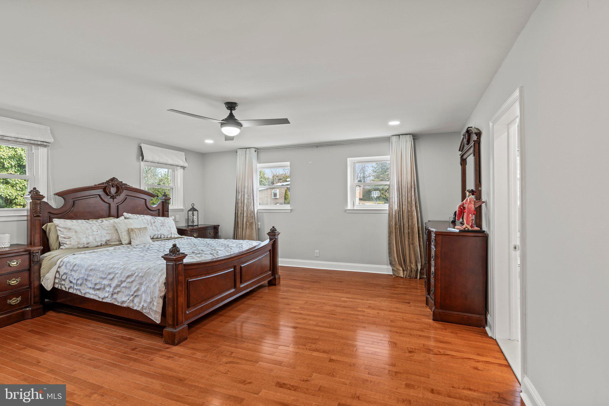 1088 Sparrow Road Jenkintown, PA 19046 - Photo 14 of 47 Primary bedroom