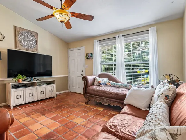 $165,000 | 3104 Oak Hammock Lane, Tallahassee, FL 32301