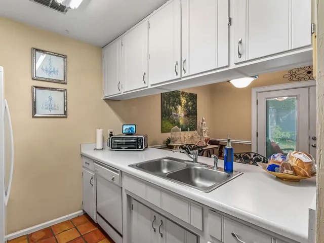 $165,000 | 3104 Oak Hammock Lane, Tallahassee, FL 32301