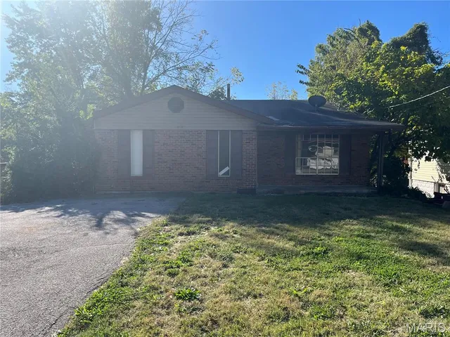 $39,900 | 356 Scenic Drive, St. Louis, MO 63137