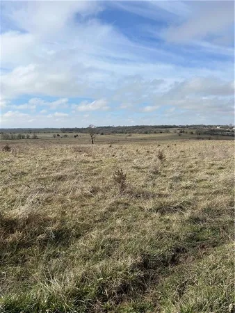 $1,000,000 | 2260 Louisiana Road, Ottawa, KS 66067