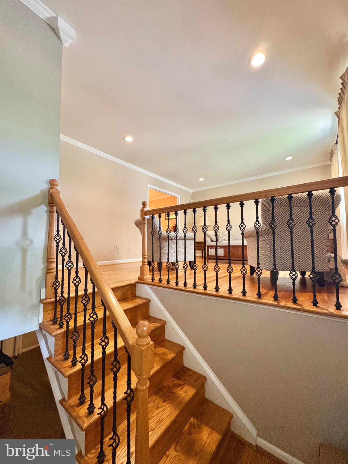 5904 Spell Road Clinton, MD 20735 - Photo 4 of 16 Foyer Stairway