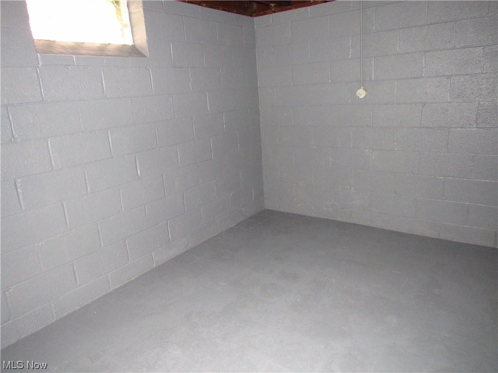 3545 Bosworth Road Cleveland, OH 44111 - Photo 12 of 16 Gallery Image 12