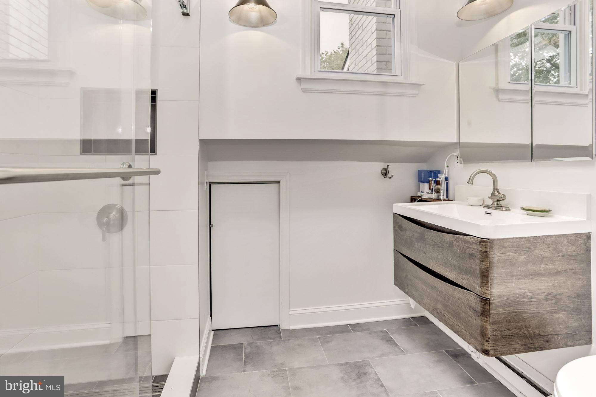 5313 Yorktown Road Bethesda, MD 20816 - Photo 14 of 24 Gallery Image 14