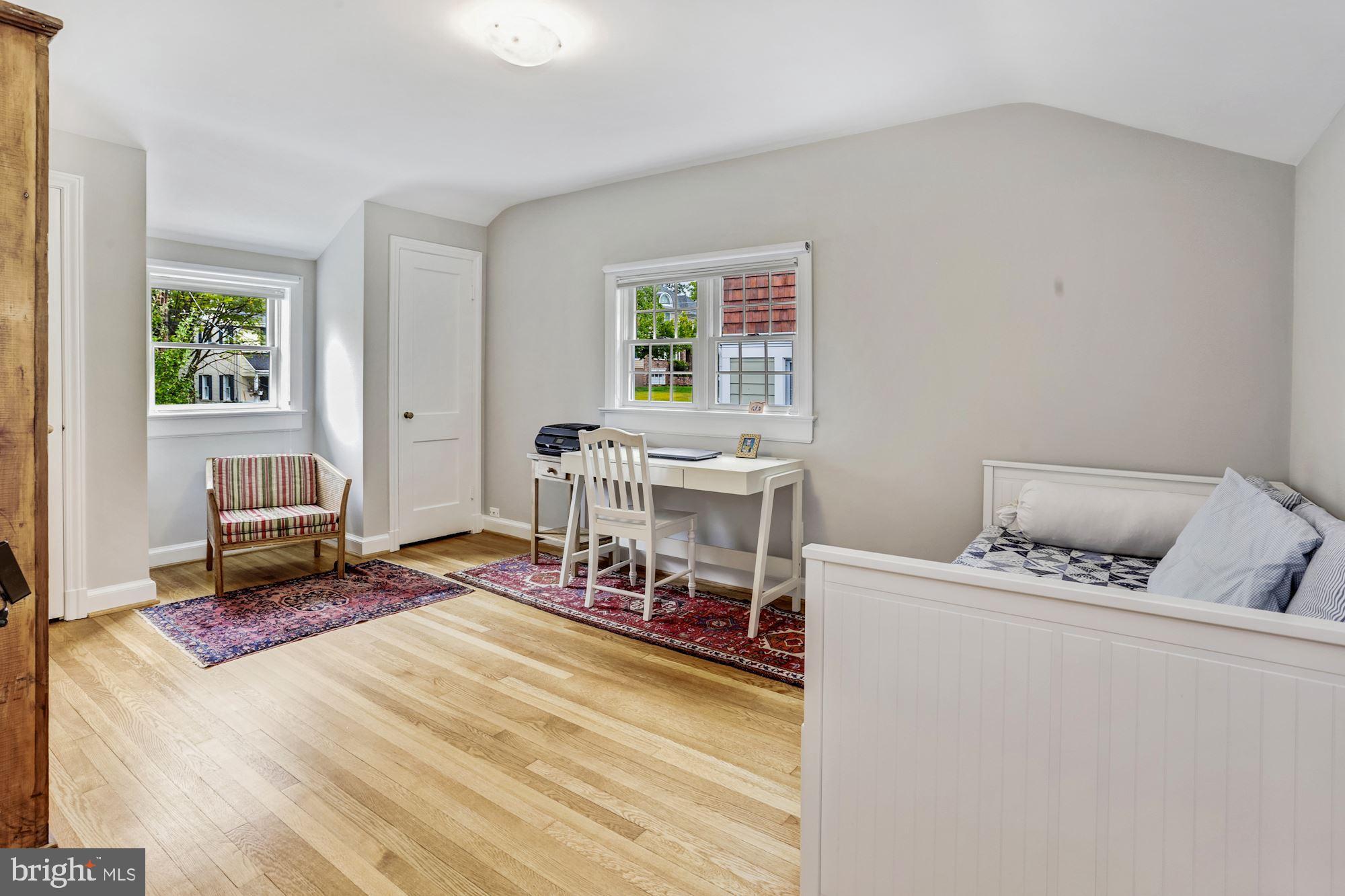 5313 Yorktown Road Bethesda, MD 20816 - Photo 17 of 24 Gallery Image 17