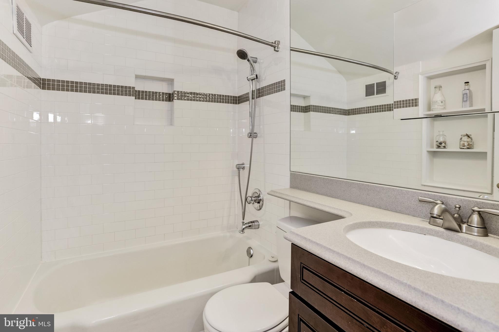 5313 Yorktown Road Bethesda, MD 20816 - Photo 18 of 24 Gallery Image 18