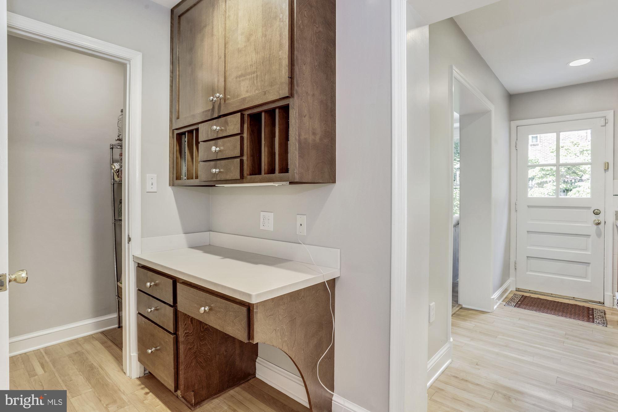 5313 Yorktown Road Bethesda, MD 20816 - Photo 8 of 24 Gallery Image 8