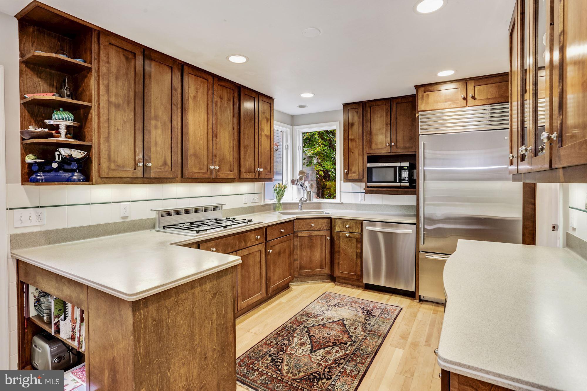 5313 Yorktown Road Bethesda, MD 20816 - Photo 9 of 24 Gallery Image 9