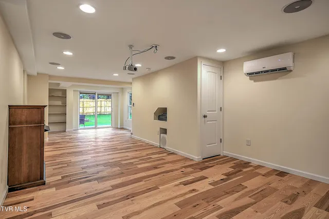 $389,000 | 29013 Hillman Highway, Meadowview, VA 24361