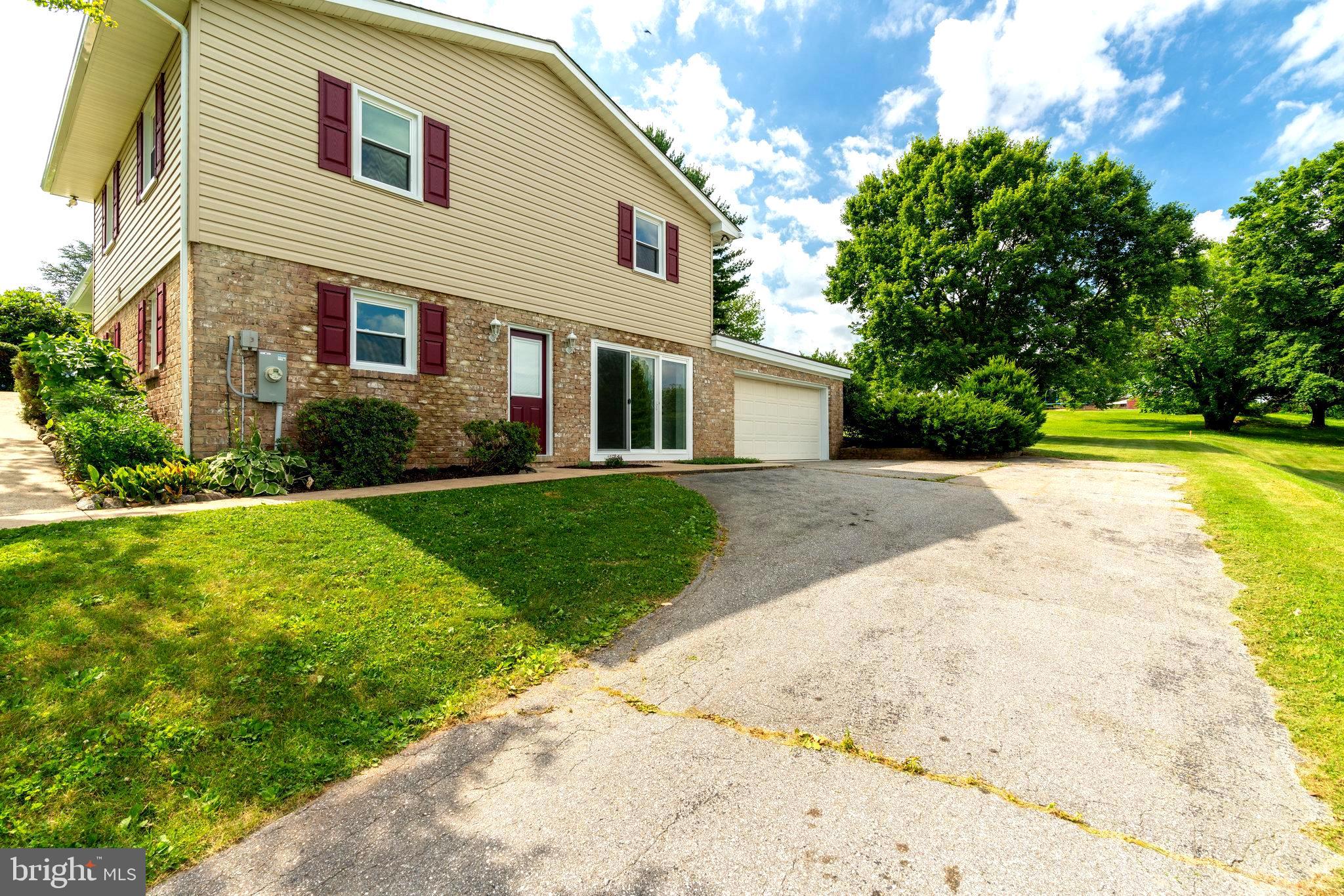 1011 Gahle Road Westminster, MD 21157 - Photo 45 of 52 2 Car Side Entry Garage