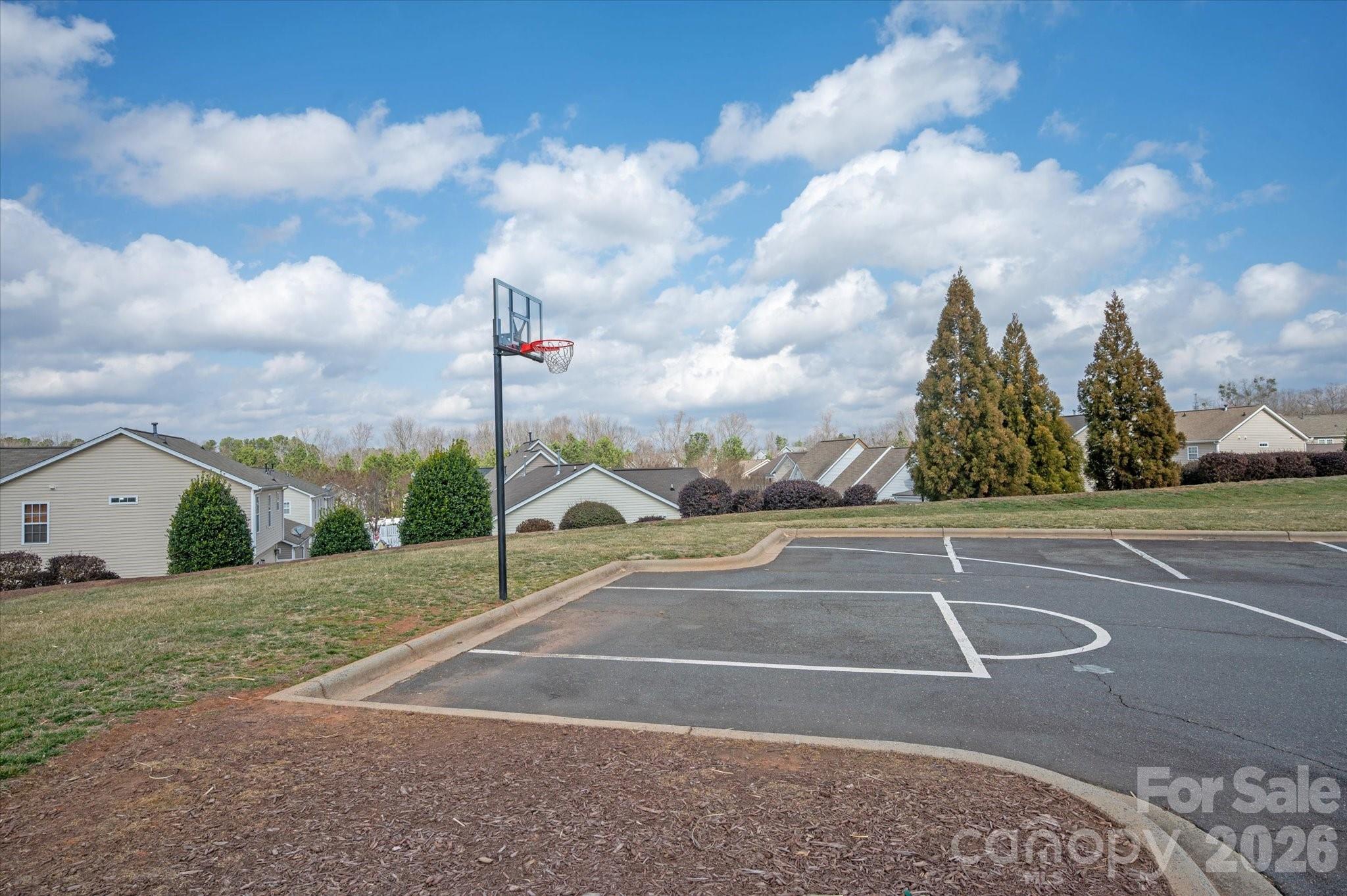 3066 Priory Ridge Drive, Unit 337 Fort Mill, SC 29707 - Photo 30 of 31 a view of a basketball court