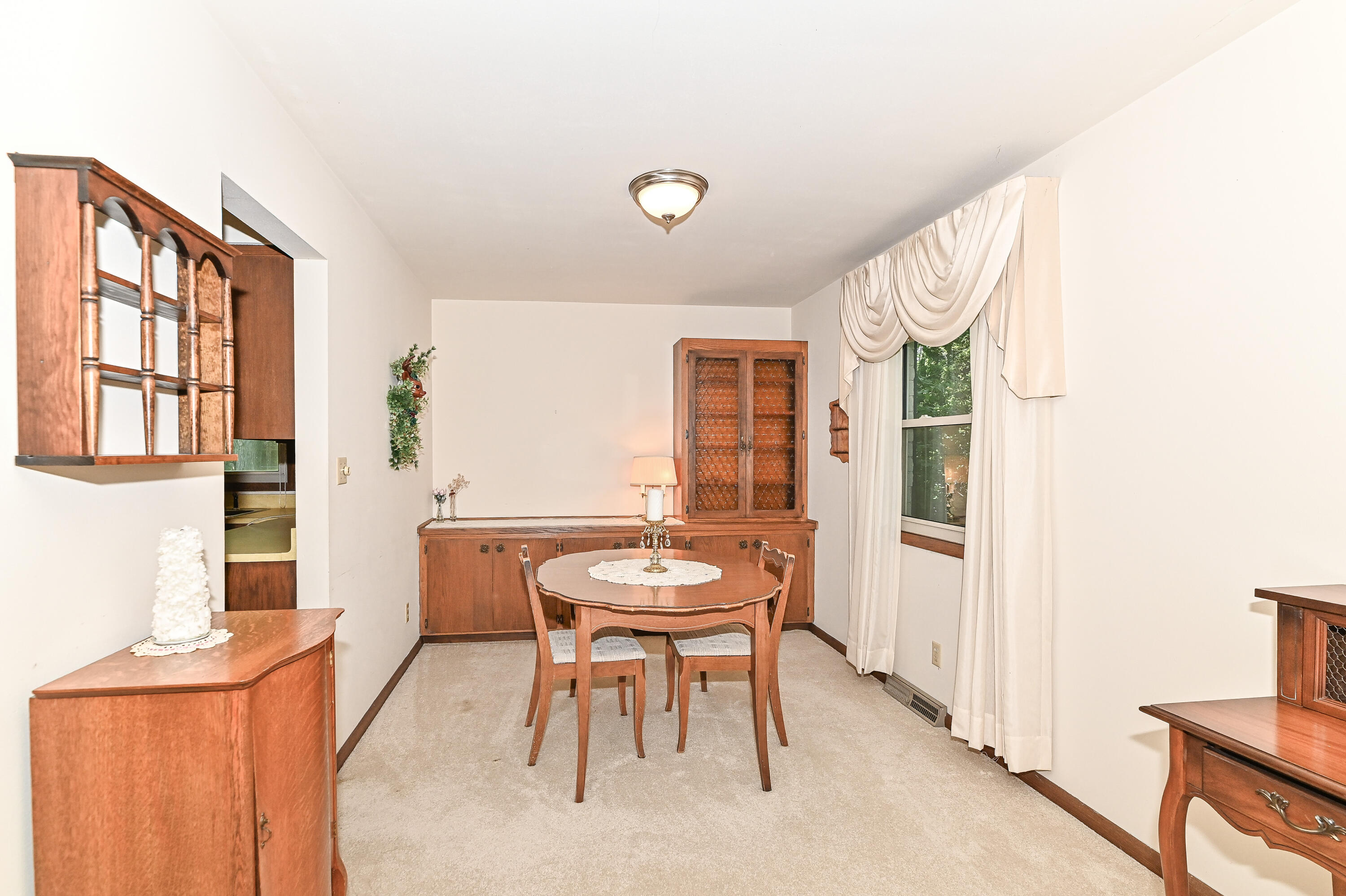 146 Perry Avenue Racine, WI 53406 - Photo 11 of 36 perry-14