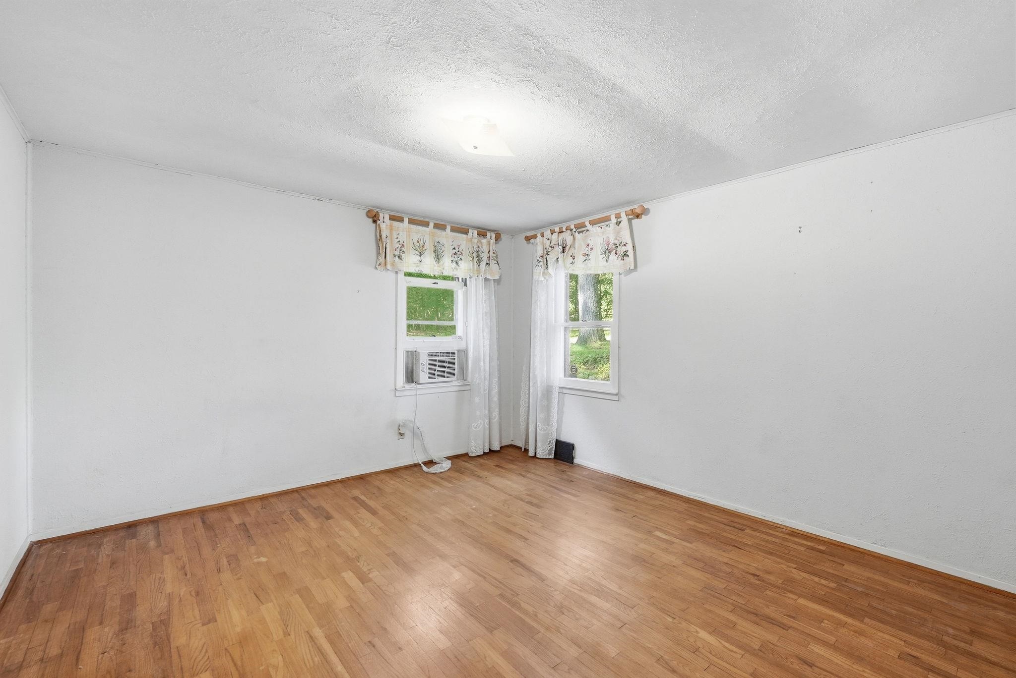 3385 West Shady Side Road Angola, IN 46703 - Photo 15 of 40 Gallery Image 15