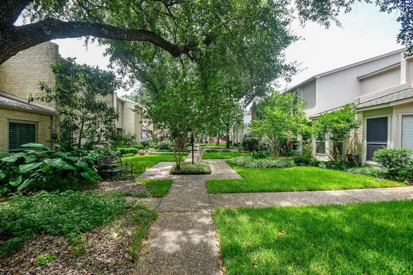 $347,500 | 5214 Palmetto Street, Bellaire, TX 77401