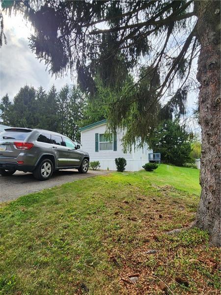 209 Baxter Lane Butler, PA 16001 - Photo 5 of 21