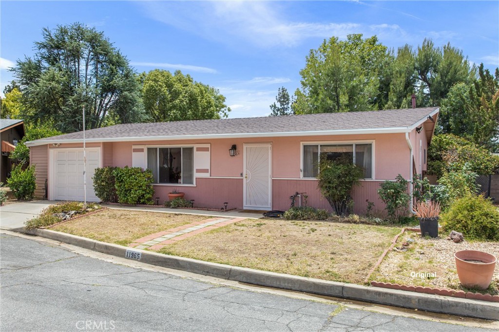 11965 Peach Tree Road Yucaipa, CA 92399 - Photo 4 of 27