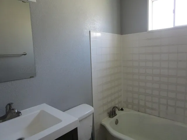 $900 | 202 Butadieno Street, Borger, TX 79007