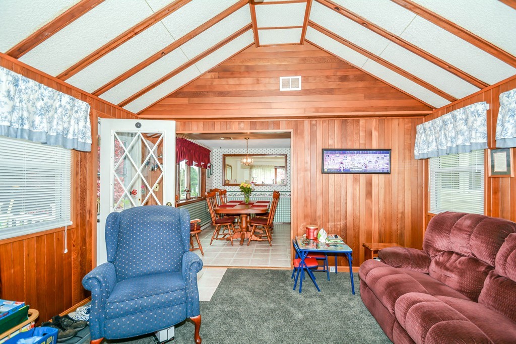 15 Jay Road Billerica, MA 01862 - Photo 12 of 30 Gallery Image 12