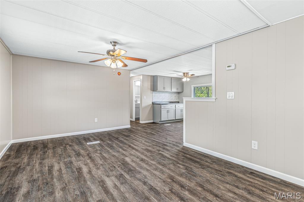 11739 Argonne Road Festus, MO 63028 - Photo 5 of 51