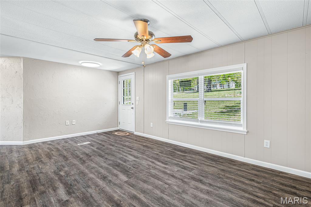 11739 Argonne Road Festus, MO 63028 - Photo 7 of 51