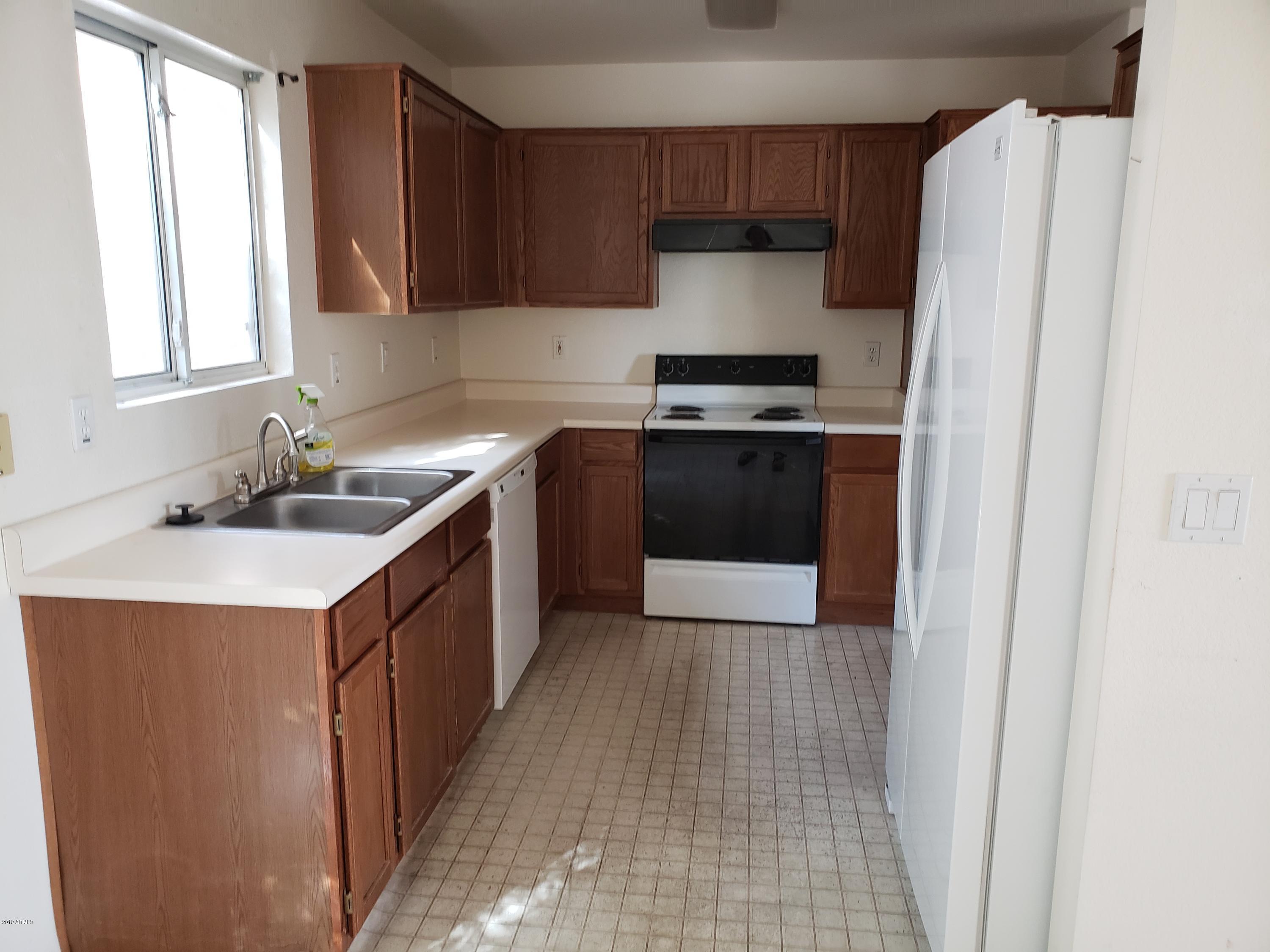 5011 Casper Road Mesa, AZ 85205 - Photo 4 of 5 Kitchen